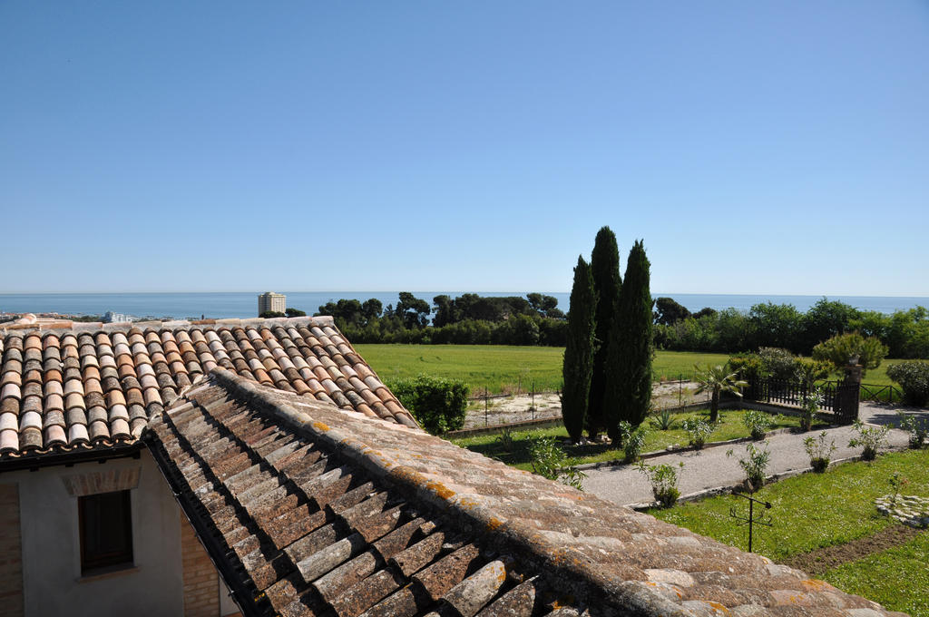 Residenza Scorcio Sul Mare Ξενοδοχείο Porto San Giorgio Εξωτερικό φωτογραφία